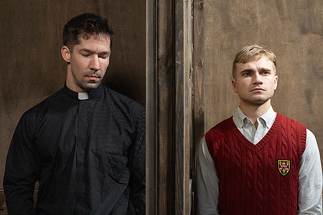 Image from gallery Altar Boy Flynn Vol 1