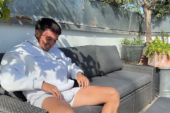Young Straight Horny Lad Wanks Image