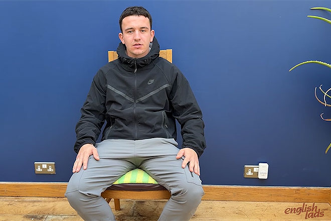 Image from gallery Straight Young Hottie Shows off