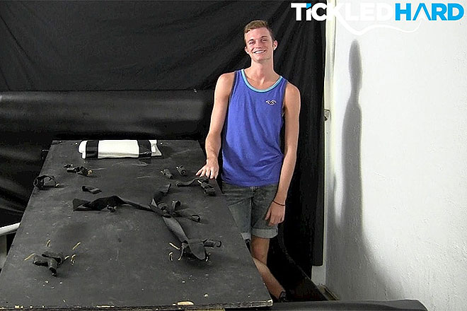 Image from gallery Taylor Tickled