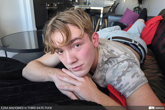 Image from gallery Third Date Fuck