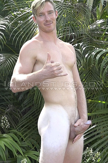 8 Surfer Sandy is Back! Image