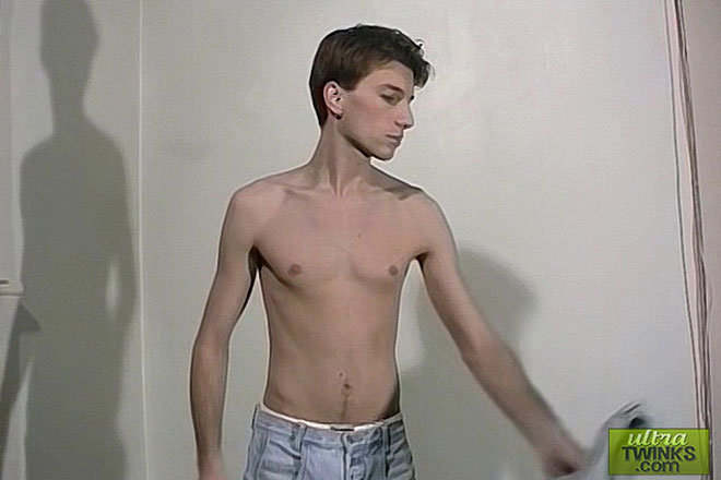 Image from gallery Blindfolded Twink Toy Fucked & Edged