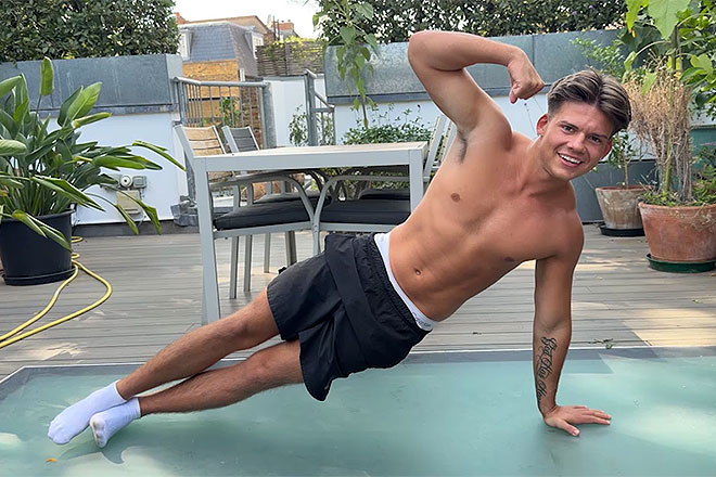 Young Straight Stud Shows off his Amazing Muscles Image