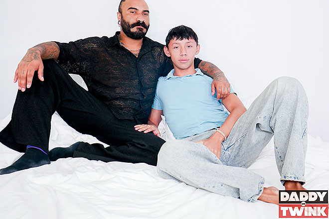 Image from Daddy on Twink: Damian Dark and Andres Brown blog